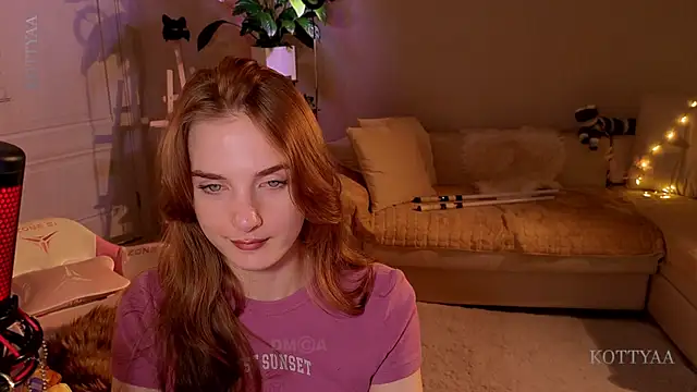 Sala de chat en directo de -Kottyaa-