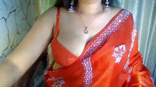 Cute_Arushii Adlı Modelin Canlı Sohbet Odası