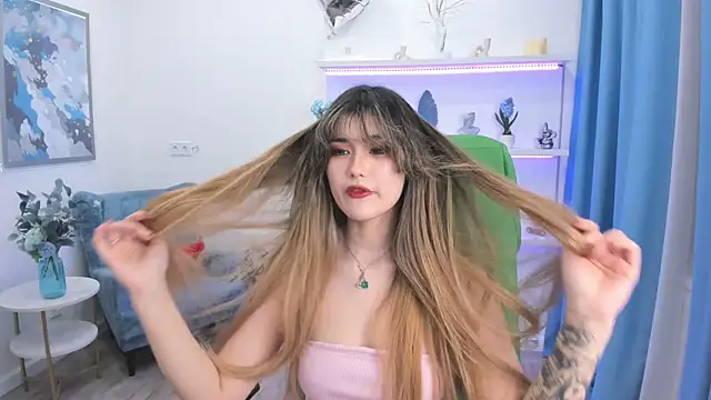 AnneTLi's Live XXX Chat
