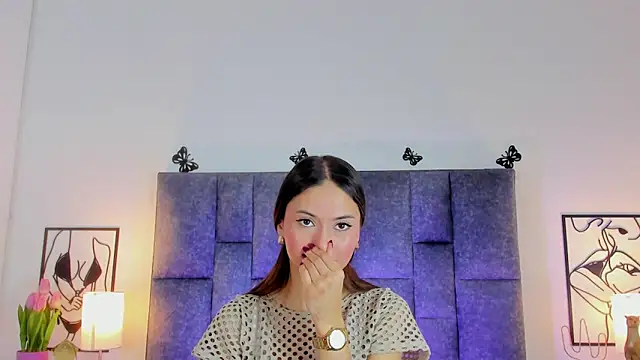 NicolMiller4's Live XXX Chat