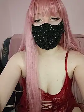 Cutie_Suzie: онлайн-секс-чат