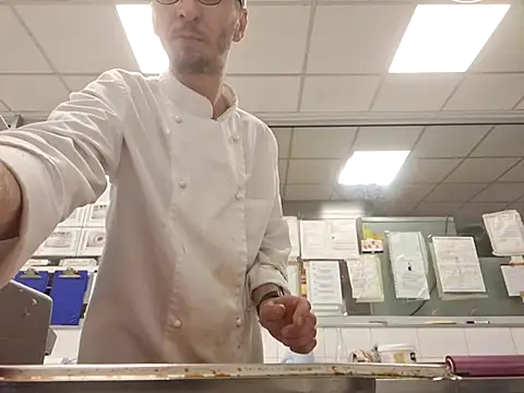 Chat +18 de MattedOdobenus ao vivo