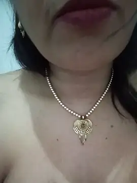 Chut_mro_meri élő XXX-chatje