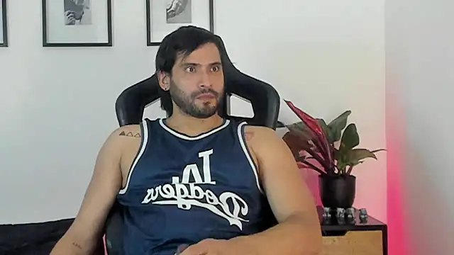 Dereck_vega webcam show