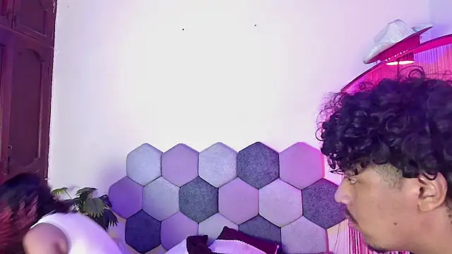 Chat XXX ao vivo de Horny_tgn