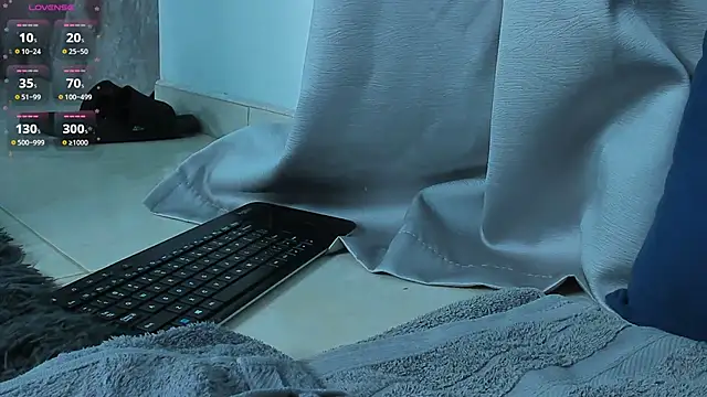 nezonx's Webcam Show