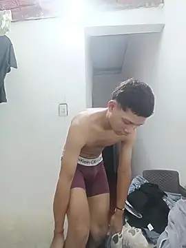 curious_straight_guy Adlı Modelin Canlı XXX Sohbeti