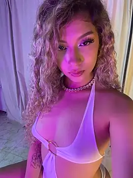 Chat +18 de Melina-Smith ao vivo