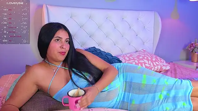 blush_bloom Chat XXX in diretta
