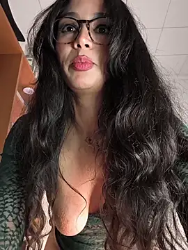Naughty-Jessie Show in webcam