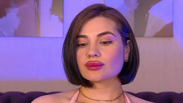 AdrianaToress Live XXX-Chat