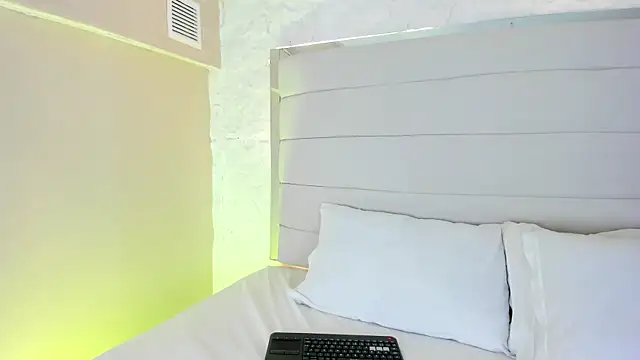 Ali_Hamilton live XXX chat