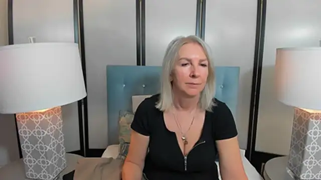 EricaTop – Naživo XXX chat