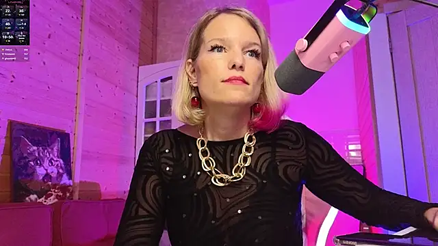 Lady_Shine's Live XXX Chat