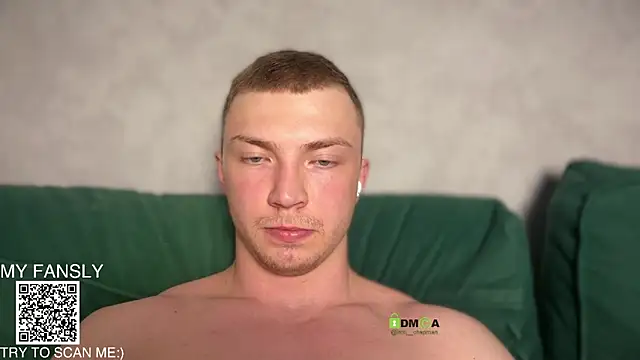 iron__chap Chat XXX in diretta