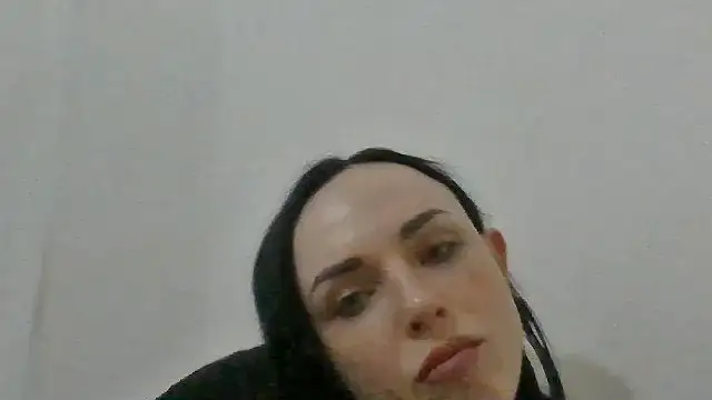 Chat +18 de Trinsy_Love ao vivo