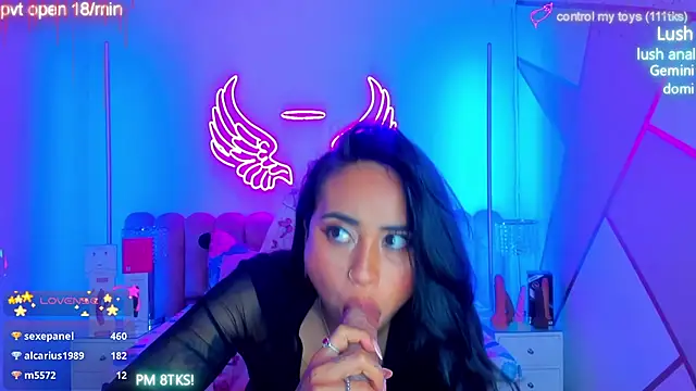 Chat XXX en directo de sallybrown_