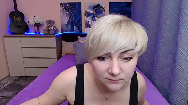 دردشة BlondPearl الجنسية المباشرة