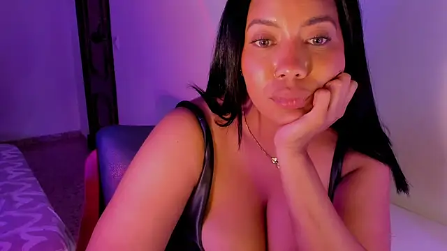 Chat XXX en directo de NicolePasqualott