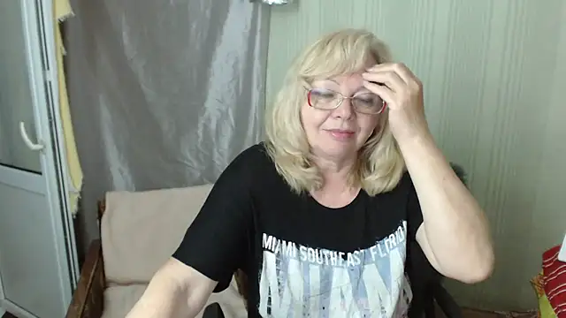 LavandaMay's Live XXX Chat