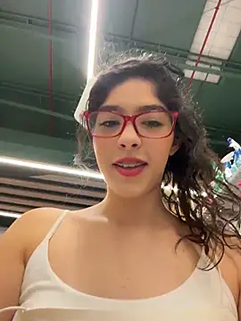 Chat +18 de dani_bela ao vivo