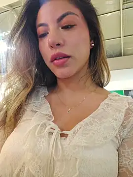 Karen_San_Miguel Pertunjukan Webcam