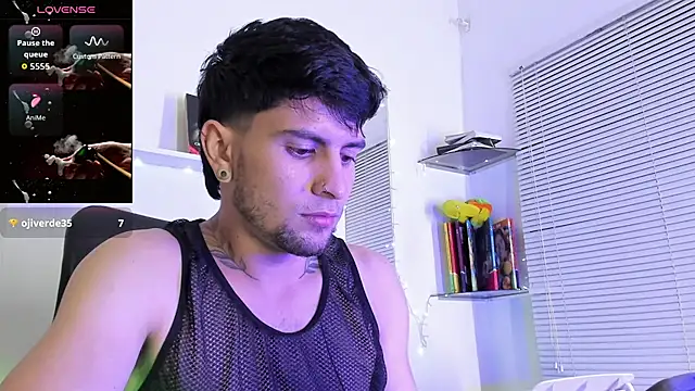 StefanoBigCock webcam show
