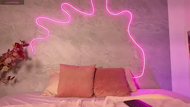 Živý XXX chat EmilyWhite1