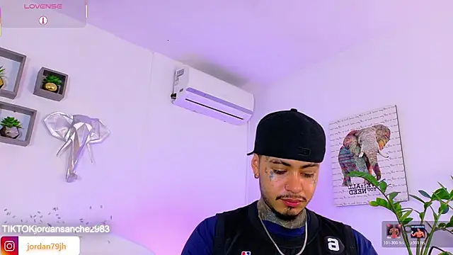 JordanSmiith_ Pertunjukan Webcam