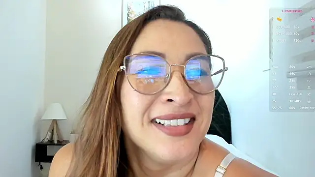 _LaraMom_ – Live XXX-chat