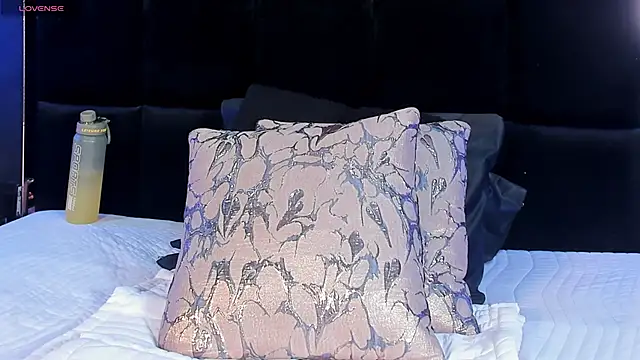 BellaaGrace's Live XXX Chat