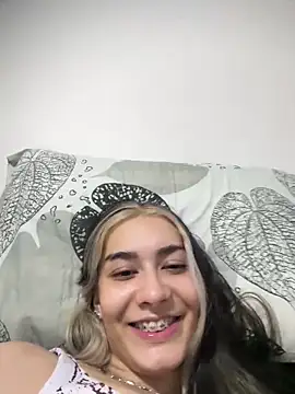 Chat XXX en directo de Bonnie_Rider