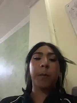 Hopemoretti live XXX chat