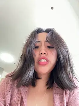 ur_Bebot Adlı Modelin Canlı XXX Sohbeti