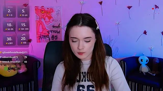 liana_kisses élő XXX-chatje