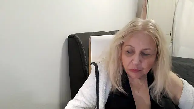 SusiLifeXXX: απευθείας συνομιλία ΧΧΧ