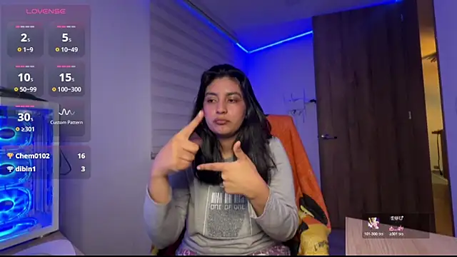 Chat +18 de cloe_small ao vivo