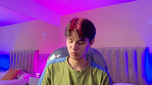 Derek_Sinn's Webcam Show