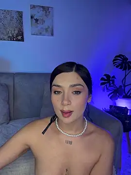 AlleCollins' Live XXX Chat