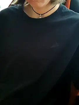 Aashikalaa's Live XXX Chat