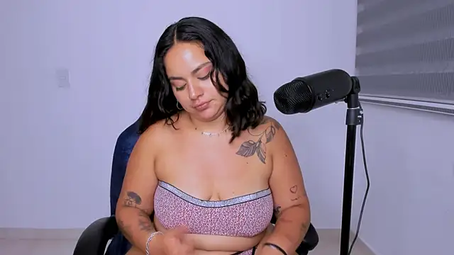 susy_angel élő XXX-chatje