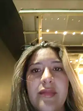 XXX chat uživo modela alana_69