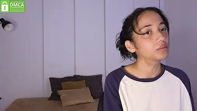 hot_little_bunny's Live XXX Chat