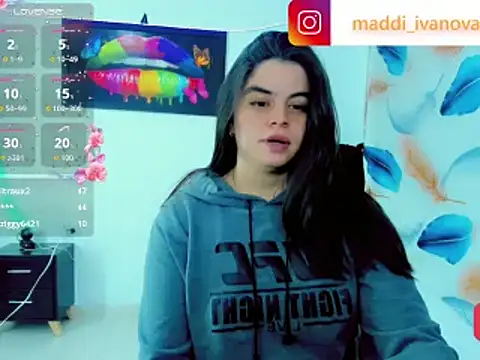 Show de Maddi_ivanova2026 na webcam