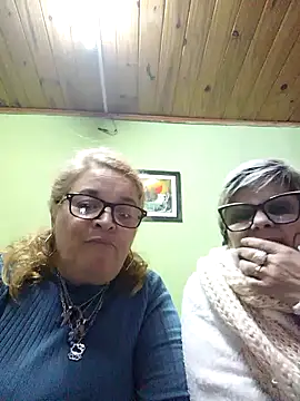 momismilf544 Live XXX Chat