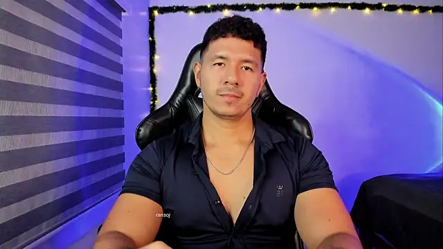 ransoj's Live XXX Chat