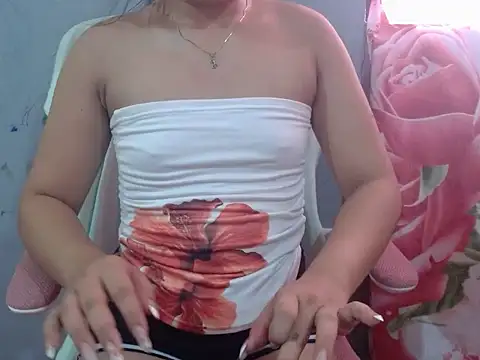 Creamy_Pussy21xx: онлайн-секс-чат
