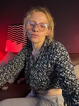 Czat XXX na żywo – EvangelineLove_