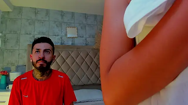 StevenAndLaura Live XXX-Chat