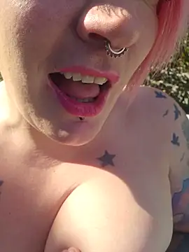 Chat XXX en directo de PinkTheHawk